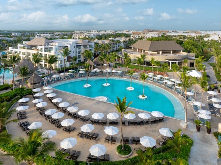 Traslados desde el Aeropuerto de Punta Cana al Hard Rock Hotel Casino Punta Cana